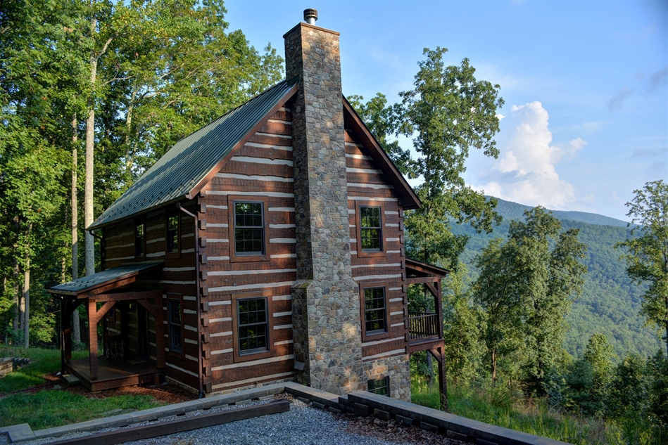 Cabin for Sale in Blue Ridge Mountains